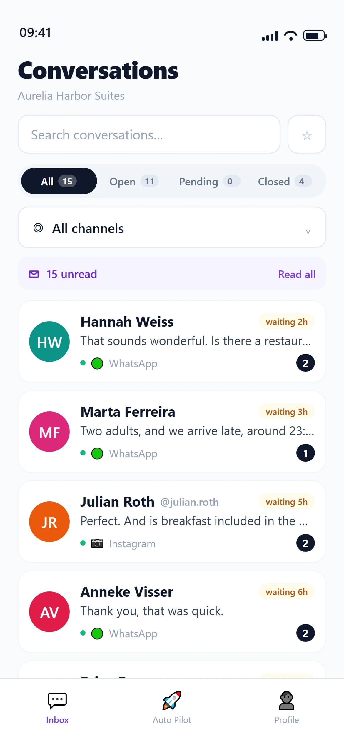 MirageChat mobile interface at iPhone size, showing the conversation list with status tabs, an unread count, and for each thread the channel, waiting time and last message.